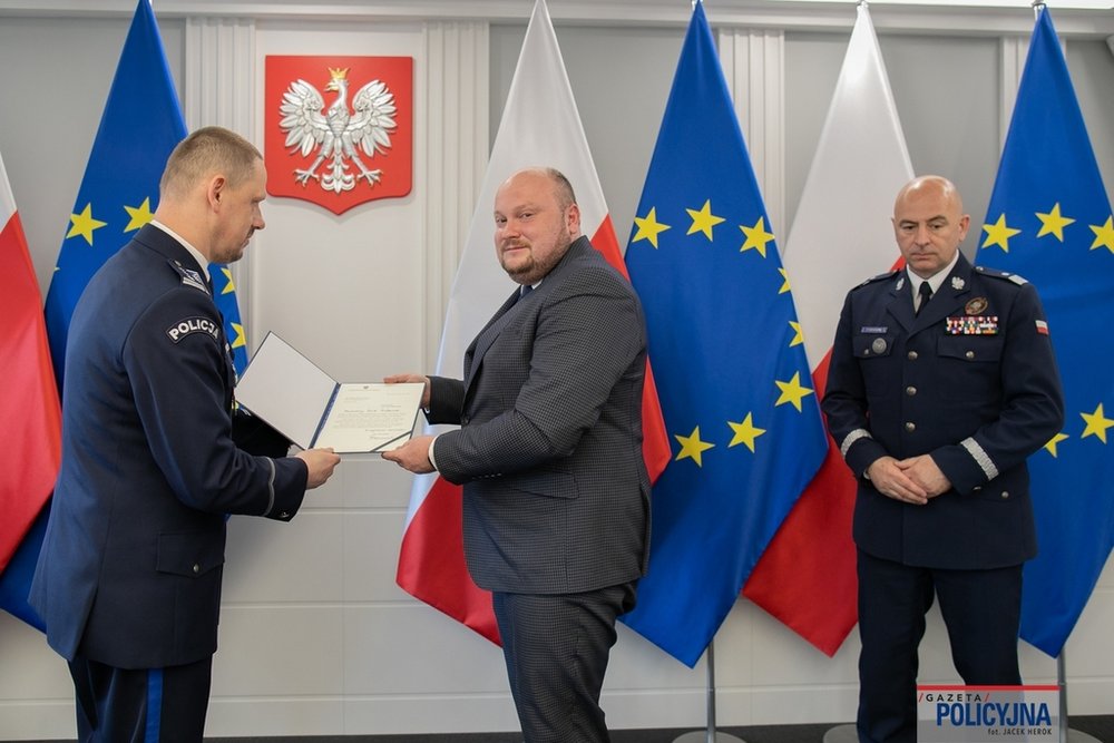 Michał Bijak odbiera nominację do forum