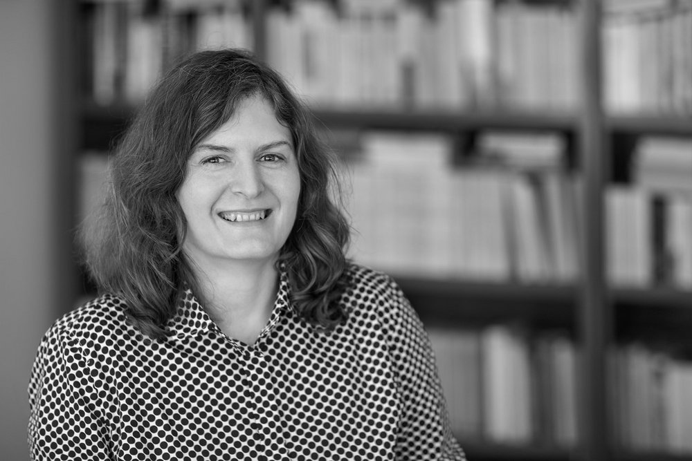 Czarno-biały portret dr Joanny Miksy