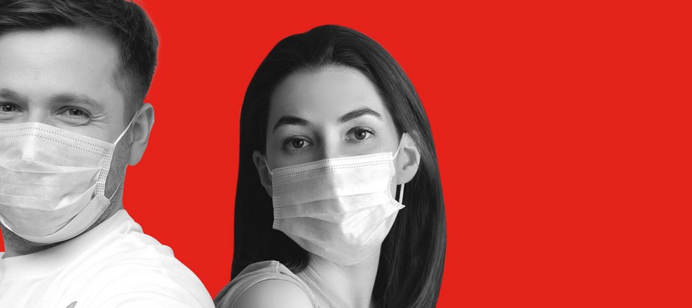 kobieta i mężczyzna w maseczkach