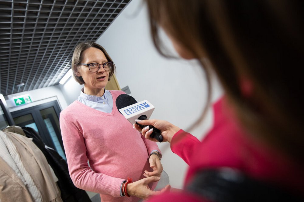 Liliana Lato podczas wywiadu do telewizji TOYA