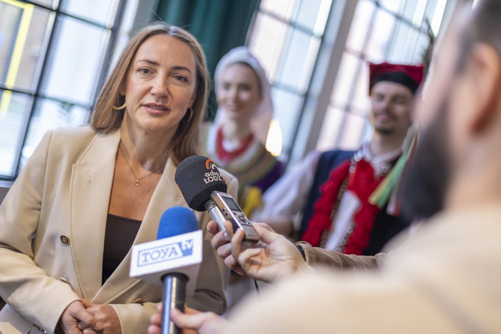 Beata Gamrowska podczas briefingu