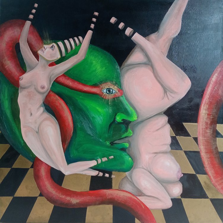 Alicja Dudzińska, Patos Kompleksu Pierwotnego, akryl i olej na płótnie (2024) Zdjęcie obrazu malowanego techniką akrylowo-olejną na płótnie. Na zdjęciu widoczne są dwie różne kobiece sylwetki, pomiędzy nimi sporej wielkości, toksycznie zielona głowa, spleciona czerwonym wężem z ludzkim okiem na głowie. Cała kompozycja umieszczona w bliżej nieokreślonej przestrzeni ze złotymi kafelkami w kratkę na podłodze.