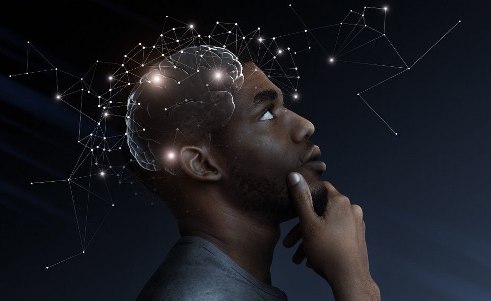 myślący człowiek i jego mózg