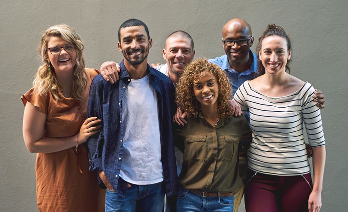 osoby studiujące z różnych krajów