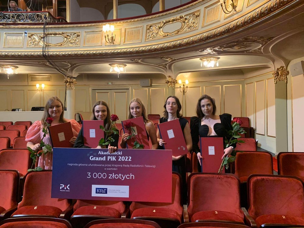 Studentki UŁ wygrywaja konkurs Radia PiK
