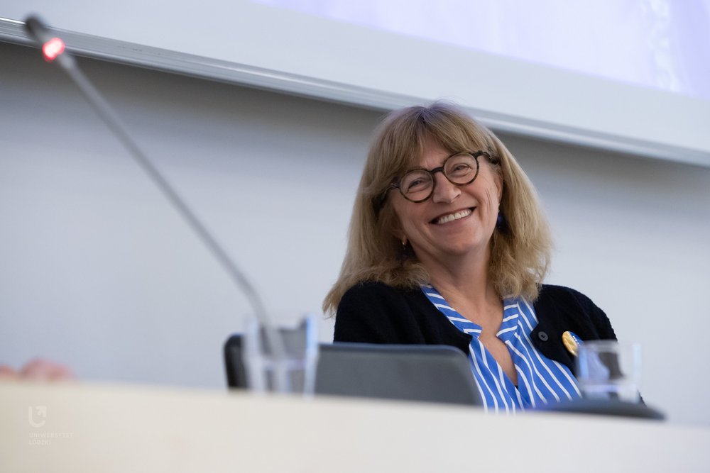 Monika Sznajderman podczas wykładu 