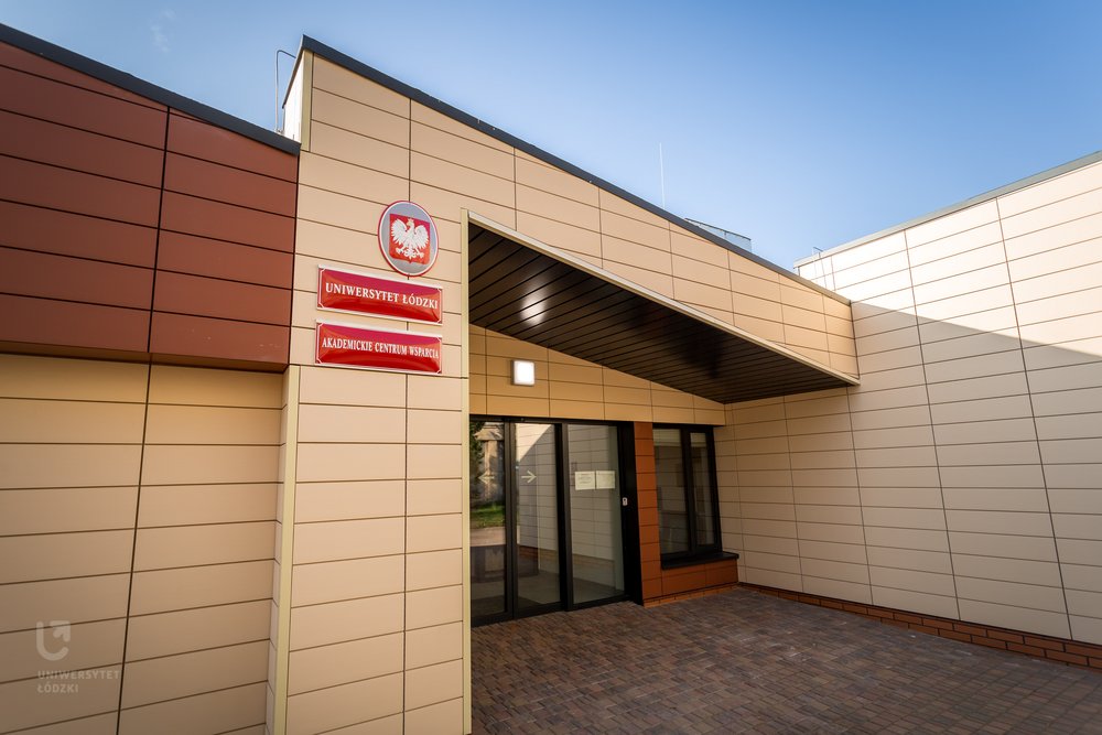 Budynek Akademickiego Centrum Wsparcia UŁ na Osiedlu Lumumby