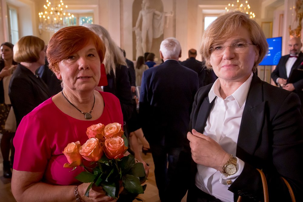 rektor UŁ i nagrodzona prof. Radziszewska