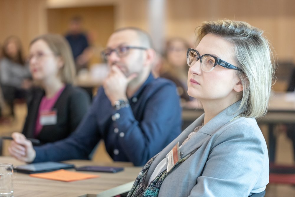 dr Karolina Rudnicka, prof. UŁ, i uczestnicy seminarium