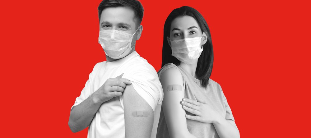 dziewczyna i chłopak w maseczkach