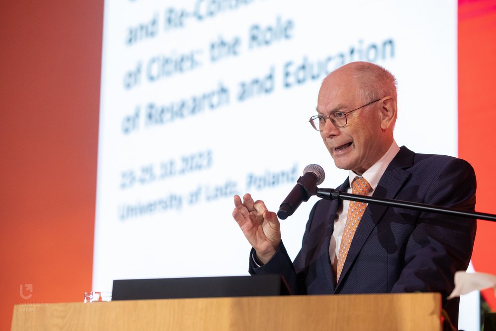 Konferencja MCU na UŁ