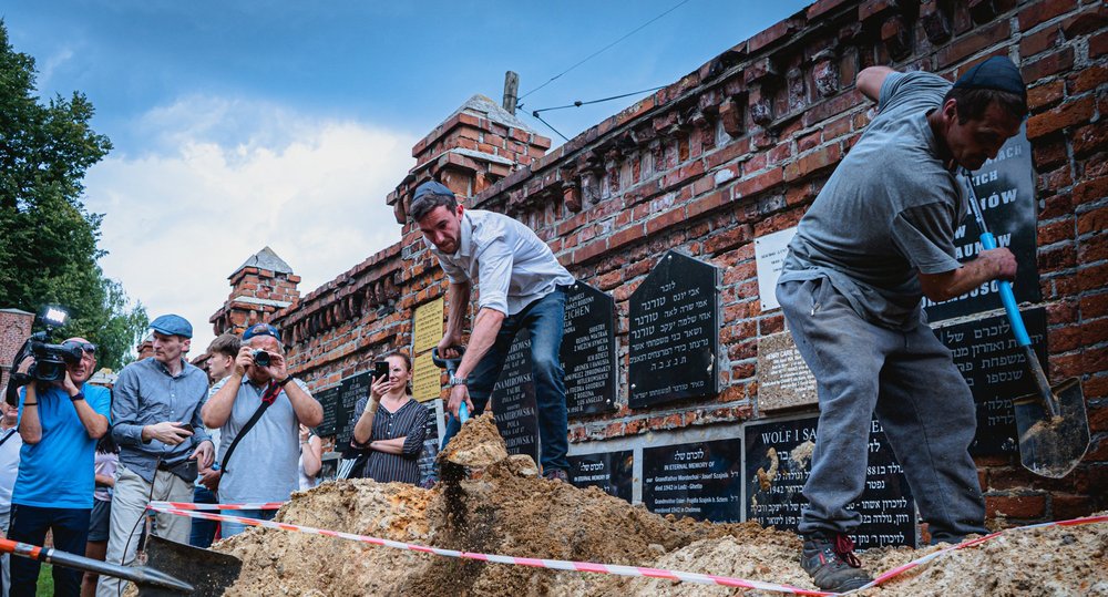 pogrzeb zwojów Tory