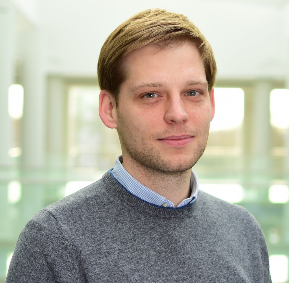 prof. Mikołaj Deckert