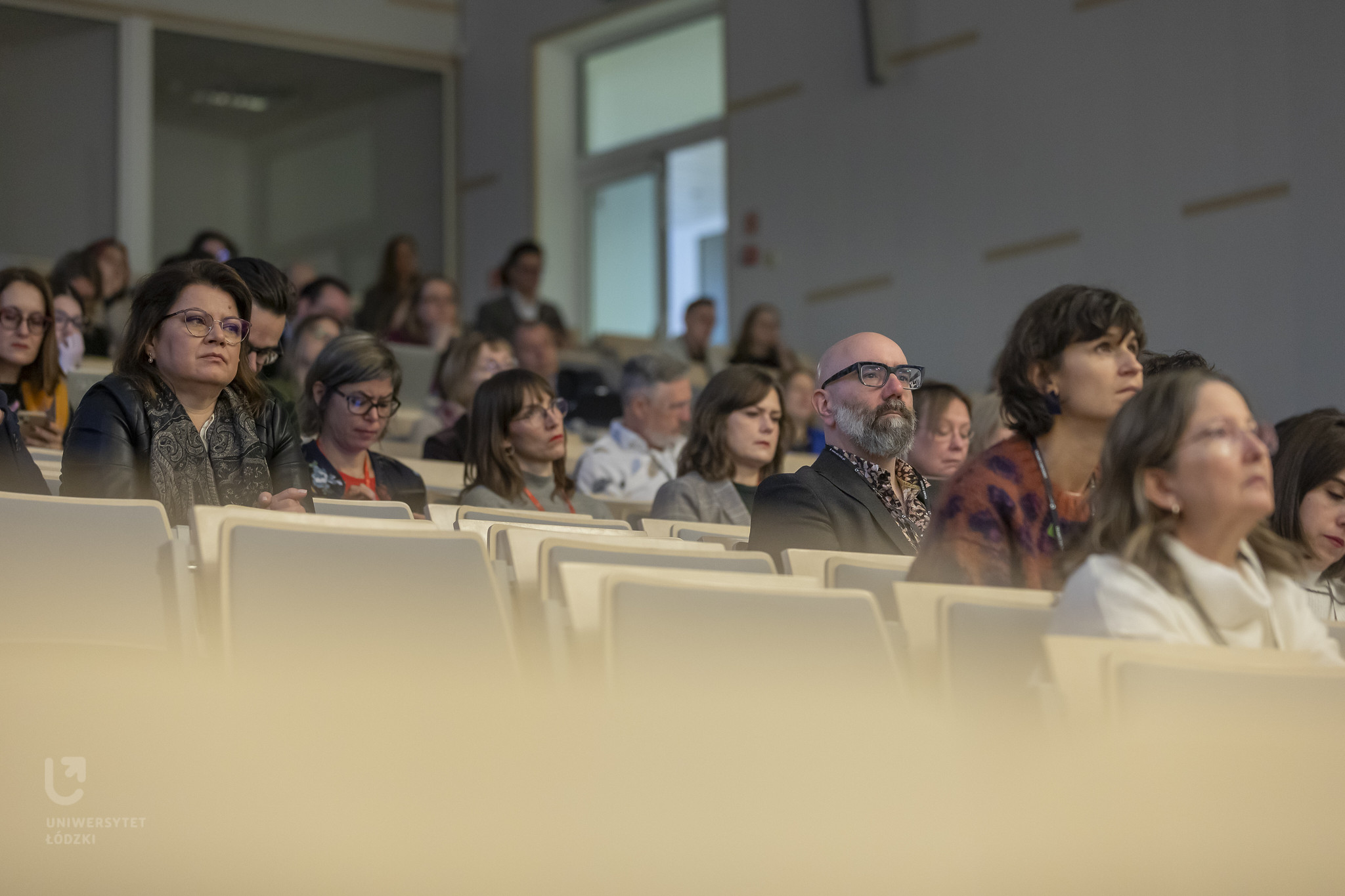 uczestnicy konferencji na auli