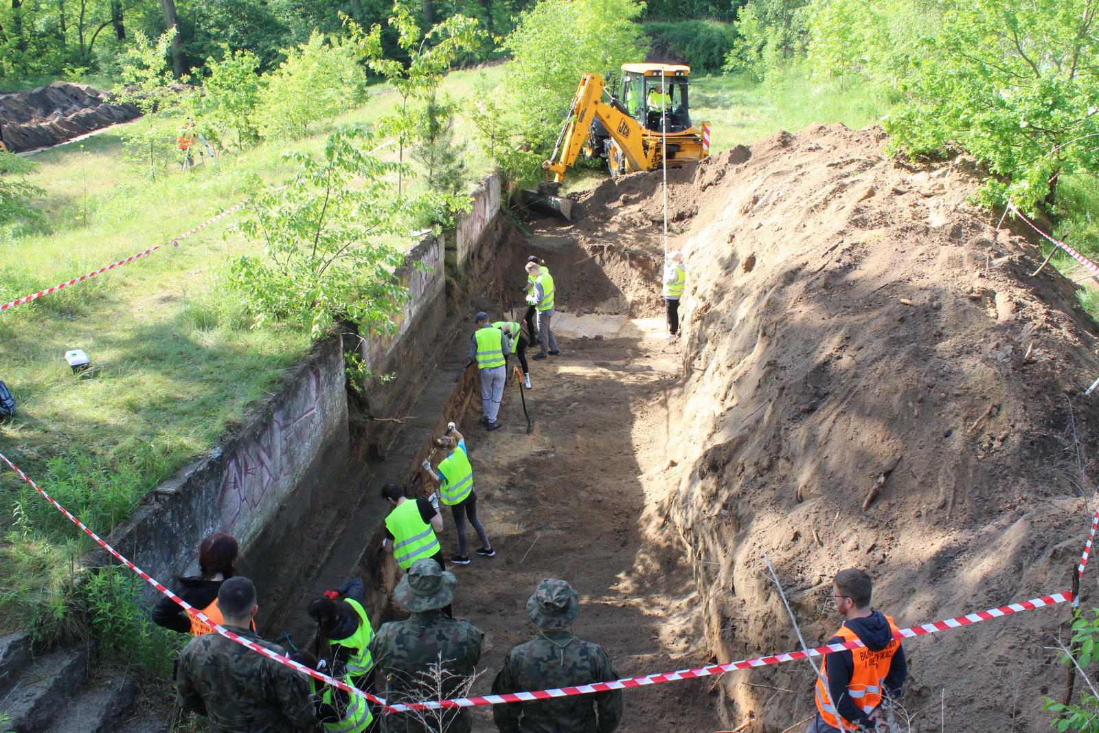 prace podczas wykopalisk