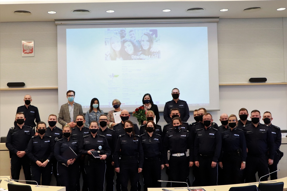 zdjęcie grupowe uczestników spotkania