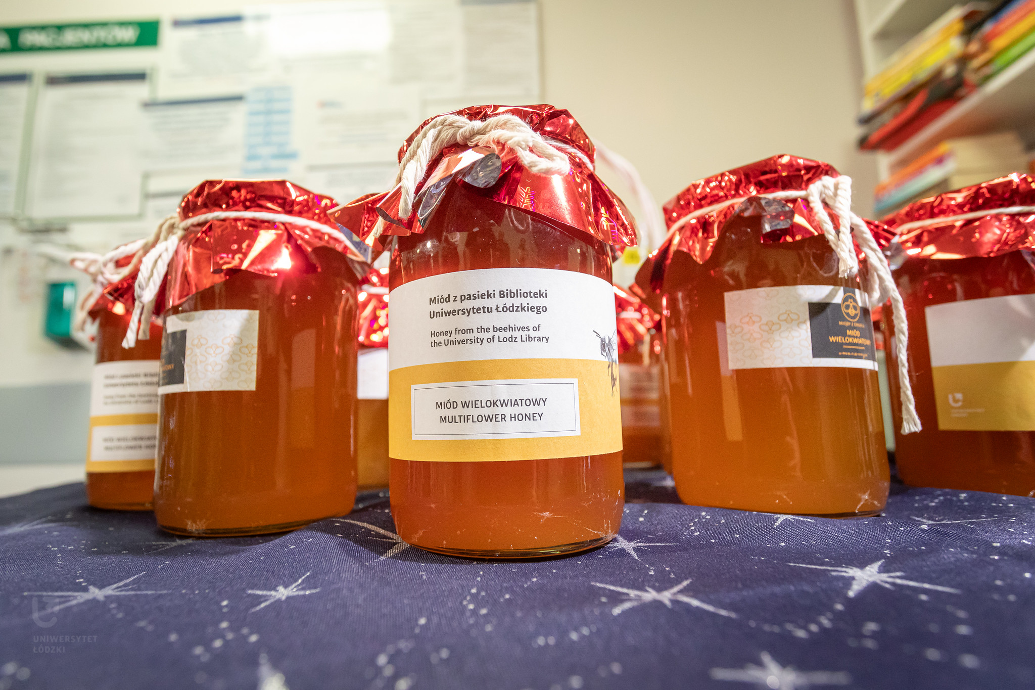 Uroczystość przekazania miodów pacjentom Szpitala im. Kopernika