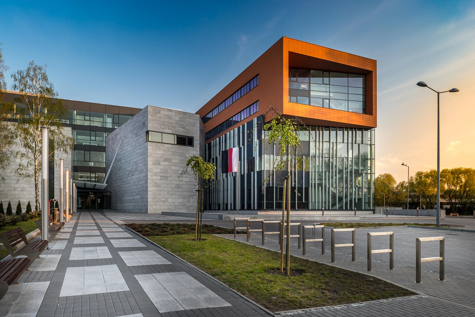 gmach wydziału filologii