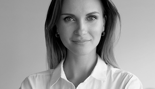 czarno-biały portret kobiety