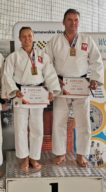 zwycięska para judoków