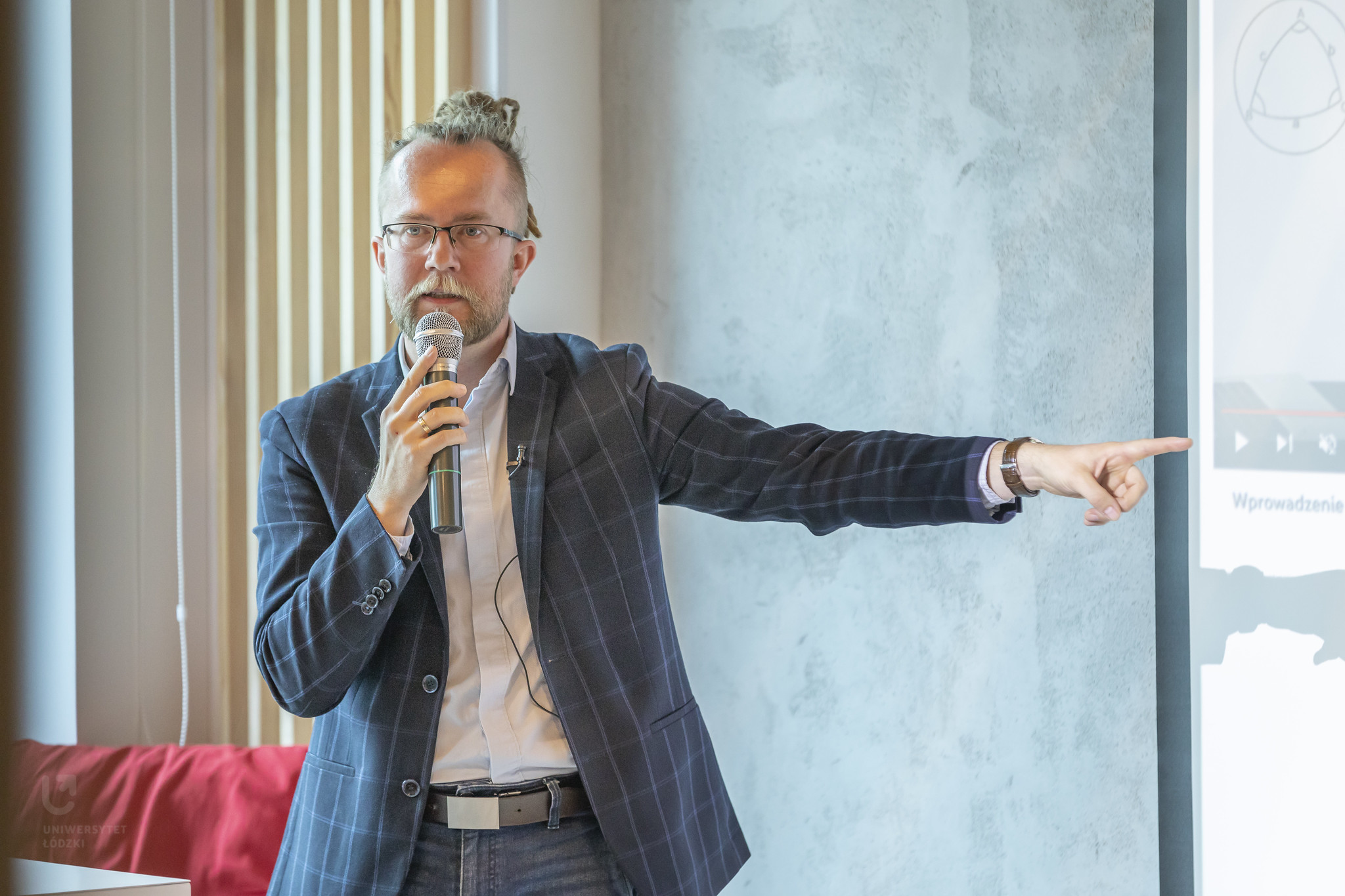 Łukasz Lamża podczas prezentacji